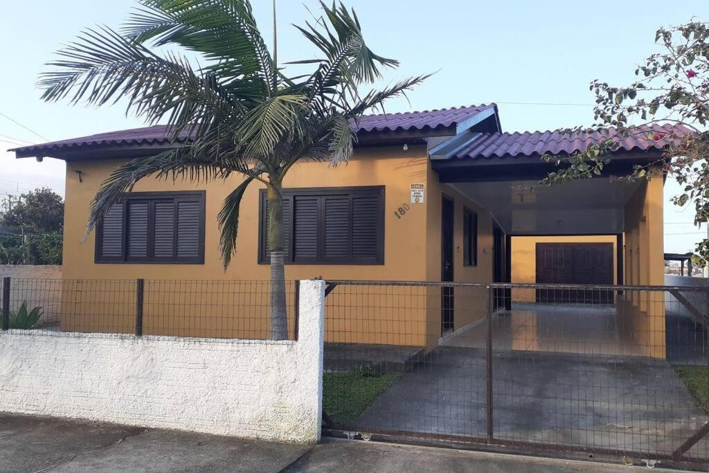 Casa Proximo Ao Mar, 100 Mts Holiday home Arroio do Silva